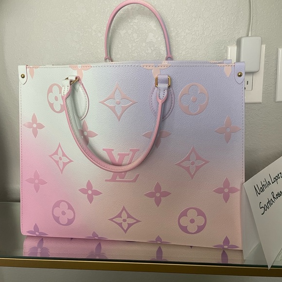 Louis Vuitton Handbags - louis vuitton on the go sunrise pastel
